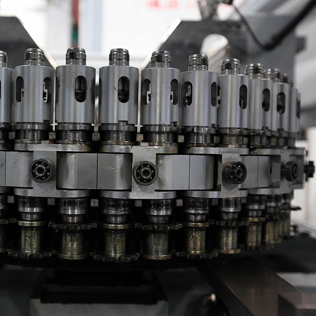 Автоматическая выдувная машина для ПЭТ-бутылок роторного типа. Модель: КМRC-10