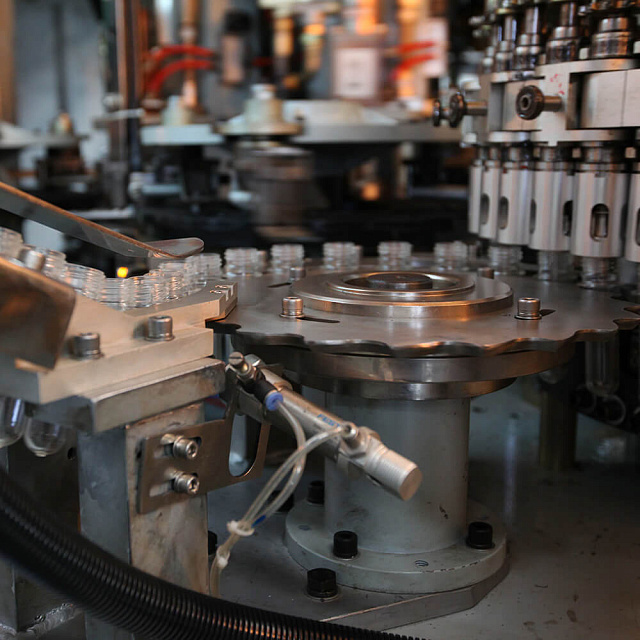 Автоматическая выдувная машина для ПЭТ-бутылок роторного типа. Модель: КМRC-10