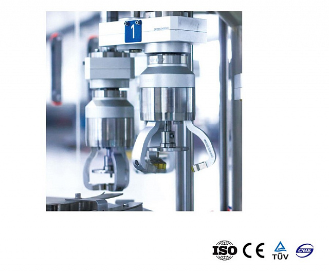 Полностью автоматическая машина для укупорки бутылок крышкой с дозатором